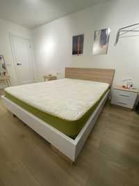 Продам ліжко двоспальне,під розмір матрацу 160/200,у відмінному стані.