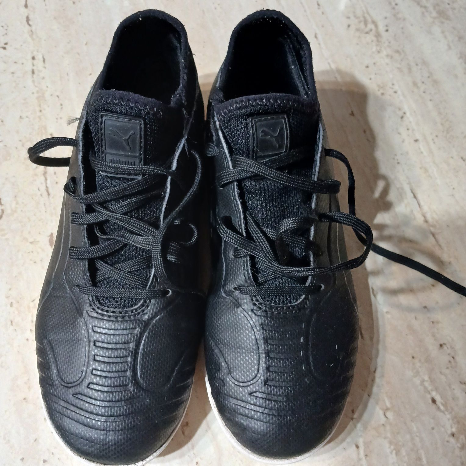 Buty do piłki nożnej, halówki
