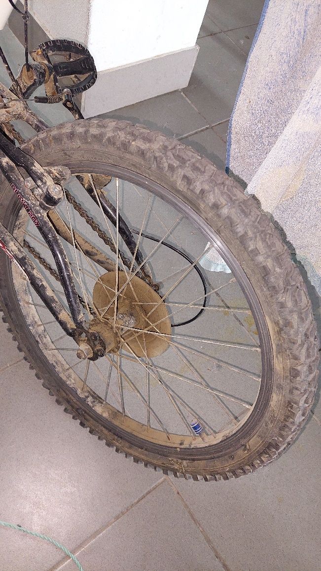 Bicicleta dupla suspensão roada 20