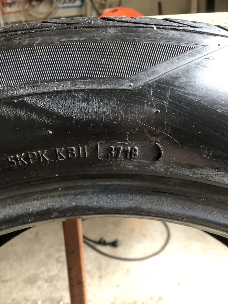 Продам резину 235/60 r18 Achilles