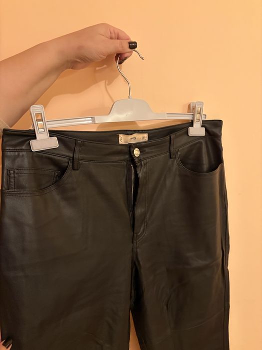 Штани з екошкіри Mango