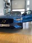 Volvo S60 2021 R-Design Bursting Blue - niski przebieg, bardzo zadbany