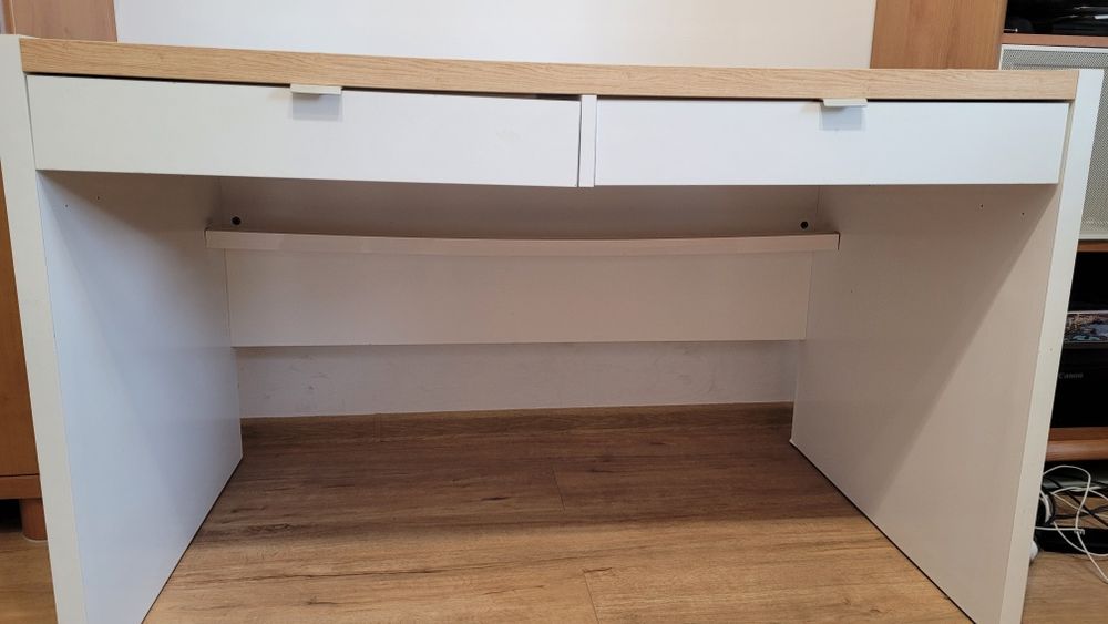 Biurko z 2 szufladami, solidne