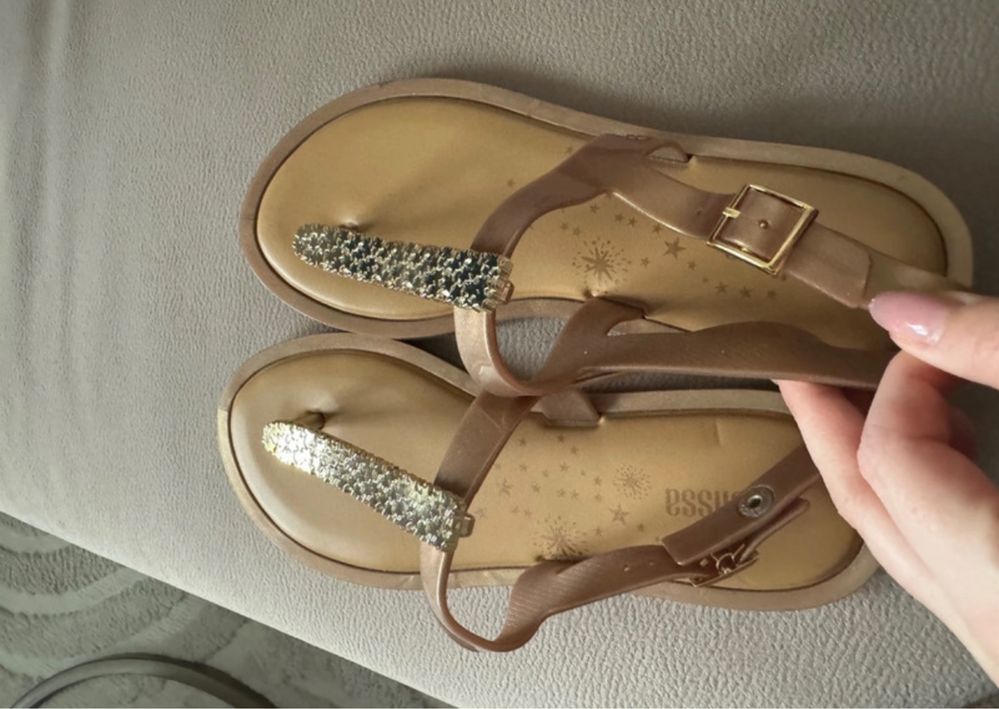 Sandały Melissa rozmiar 35/36