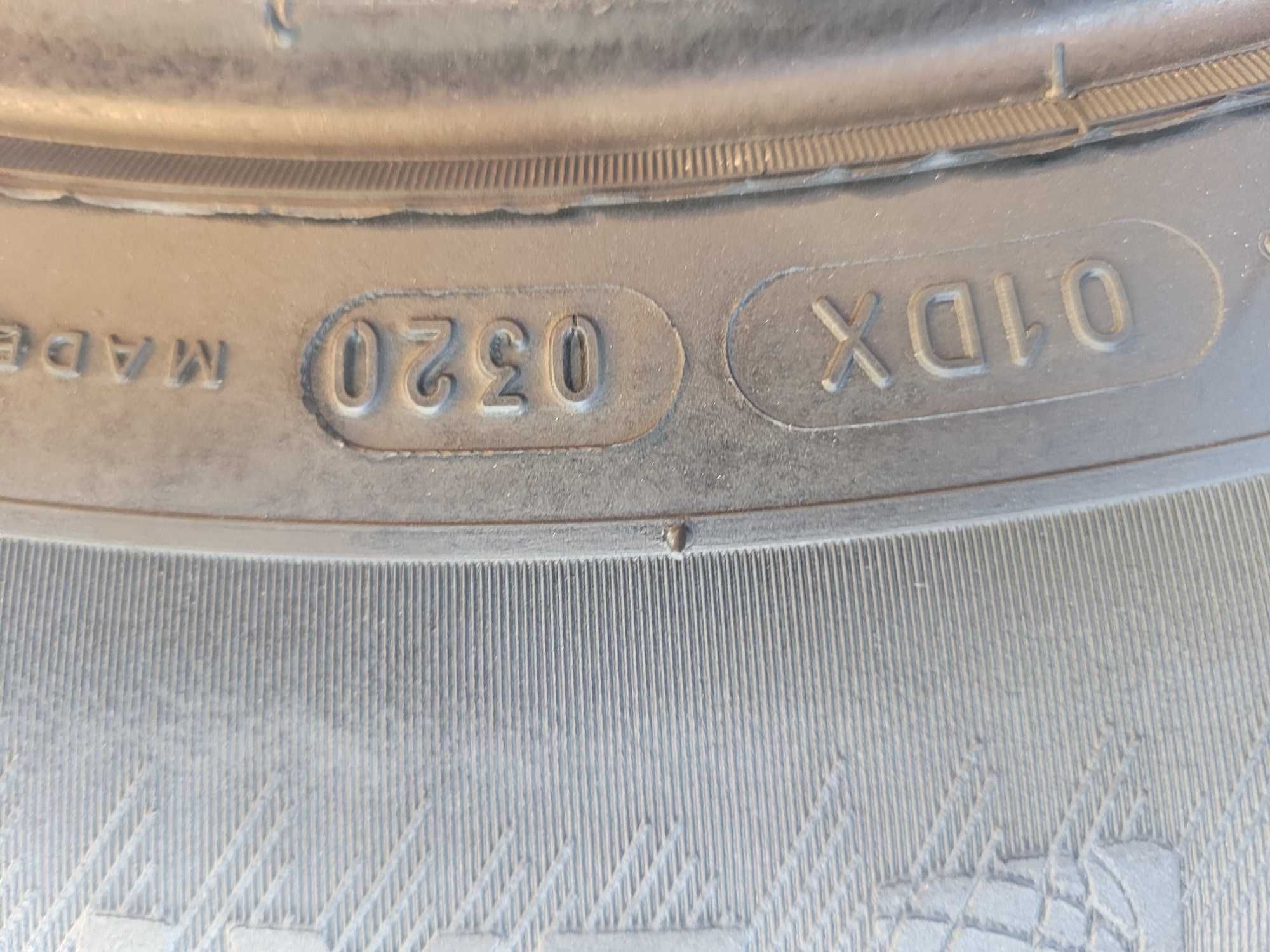235 /60  R 17   Michelin