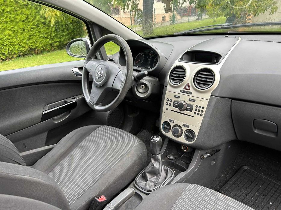 Sprzedam OPEL Corsa D