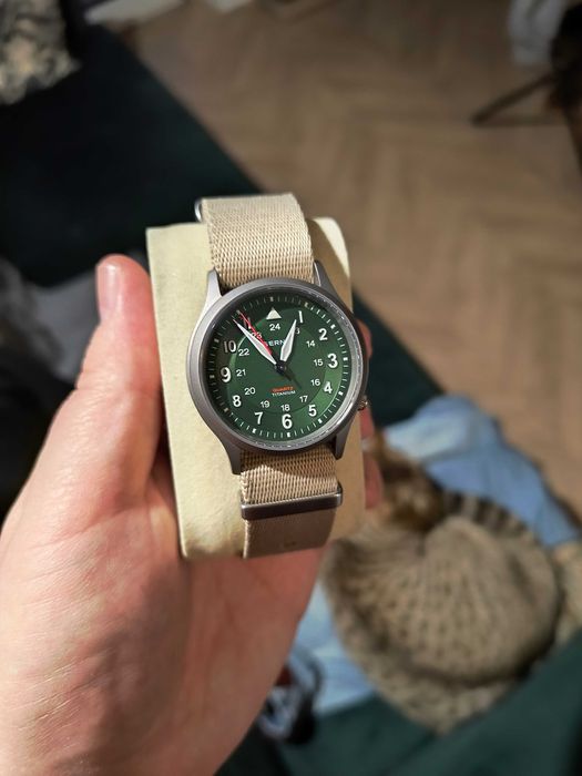 Zegarek BERNY Titanium / seiko VH31  quartz movement