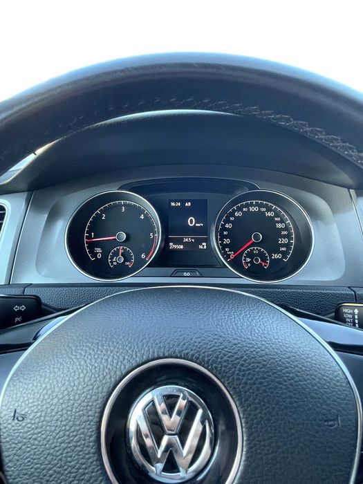 Volkswagen Golf Vll