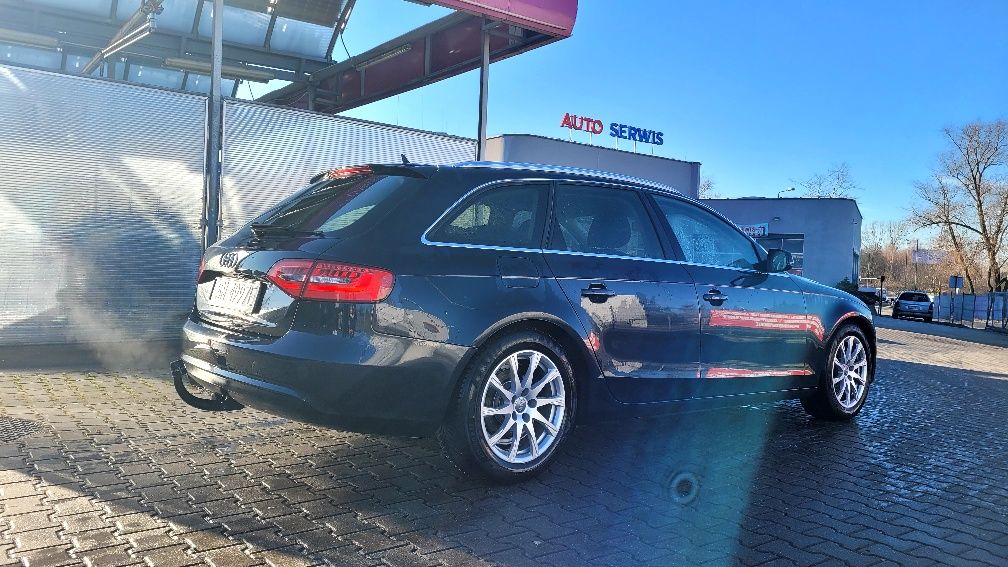 Sprzedam Audi A4 w mega stanie,  LIFT  , LEDY !