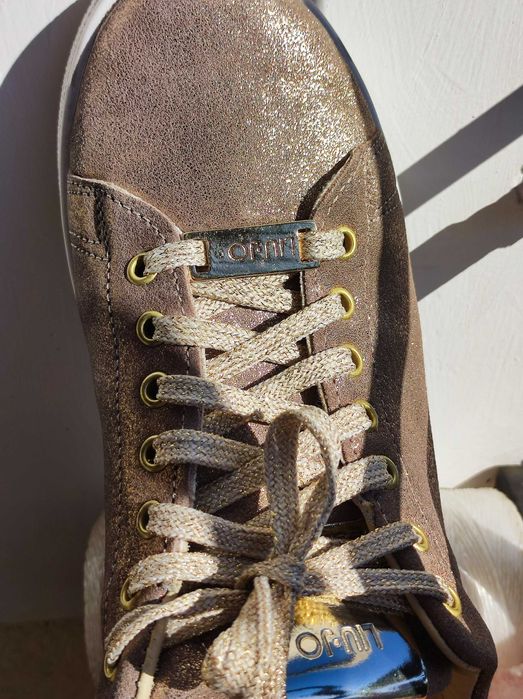 Złote Sneakersy Liu Jo