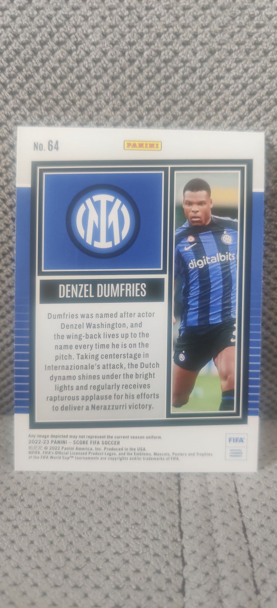 Karta piłkarska Denzel Dumfries