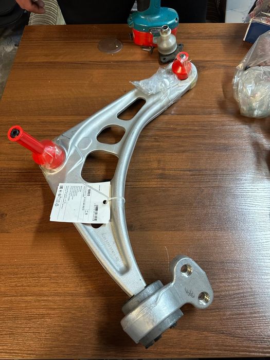 Wachacz prawy przód bmw e46