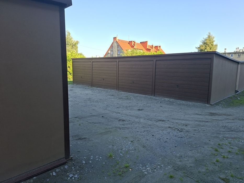 Sprzedam garaż z działką / księga wieczysta