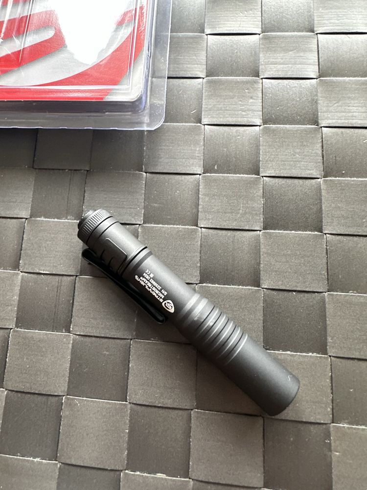 Kompaktowa latarka ręczna Streamlight MicroStream Pocket Light, 45 lm