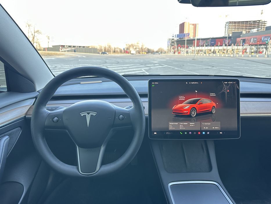 тесла 3 2022 рік