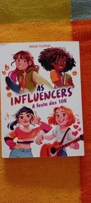 Livro, As influencers, a festa 10K (1]