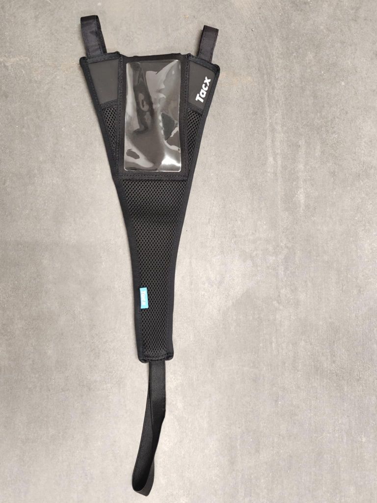 Trenażer Tacx Flow Smart + dodatki