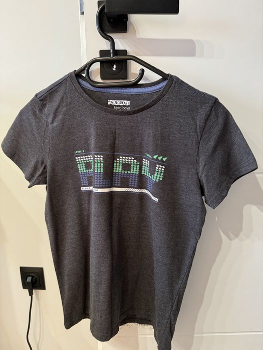 Koszulka w rozmiarze 152 jak nowa