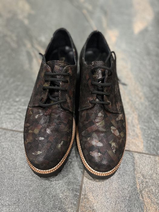 Шкіряні туфлі  з натуральної шкіри НОВІ !!
