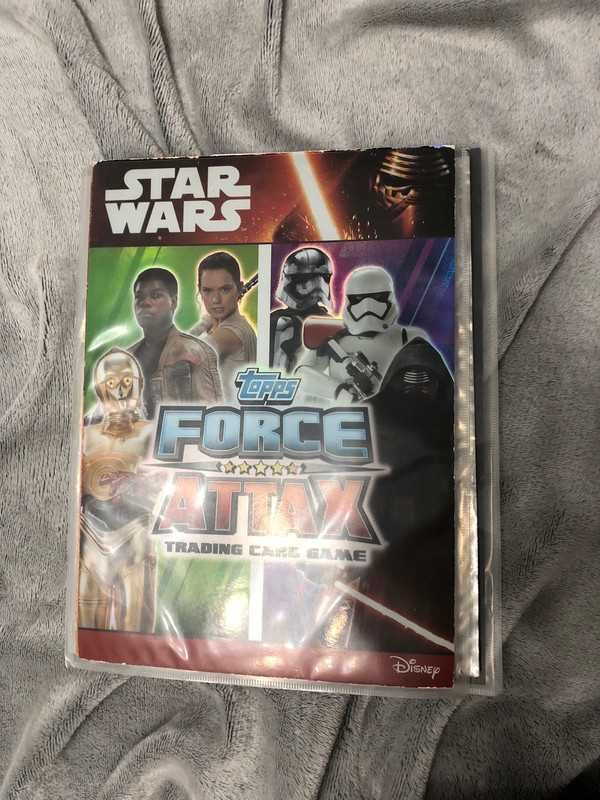Album kolekcjonerski Star Wars Force Attax wiele kart