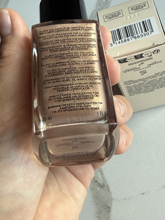 Chanel Les Beiges Sheer Healthy Glow Highlighting Fluid