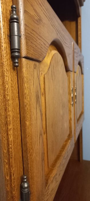 Solidny kredens vintage