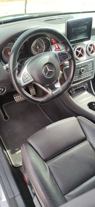 Mercedes CLA AMG 220