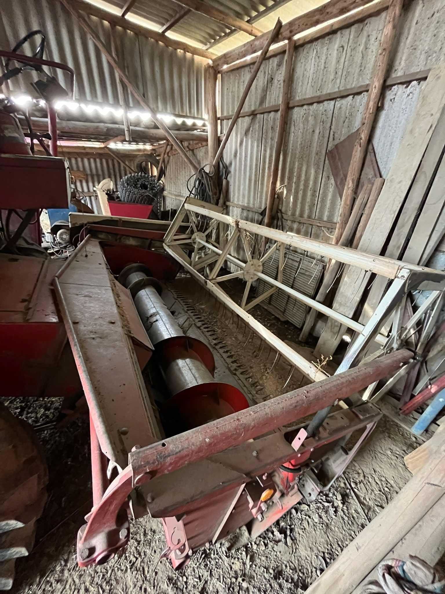 Części do kombajnu International 431/321 - silnik, heder, sieczkarnia