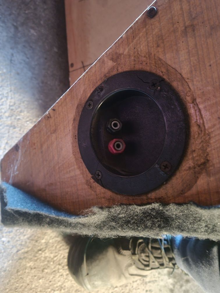 Skrzynia w boczek Golf 4 IV vw tuba subwoofer głośnik volkswagen bok