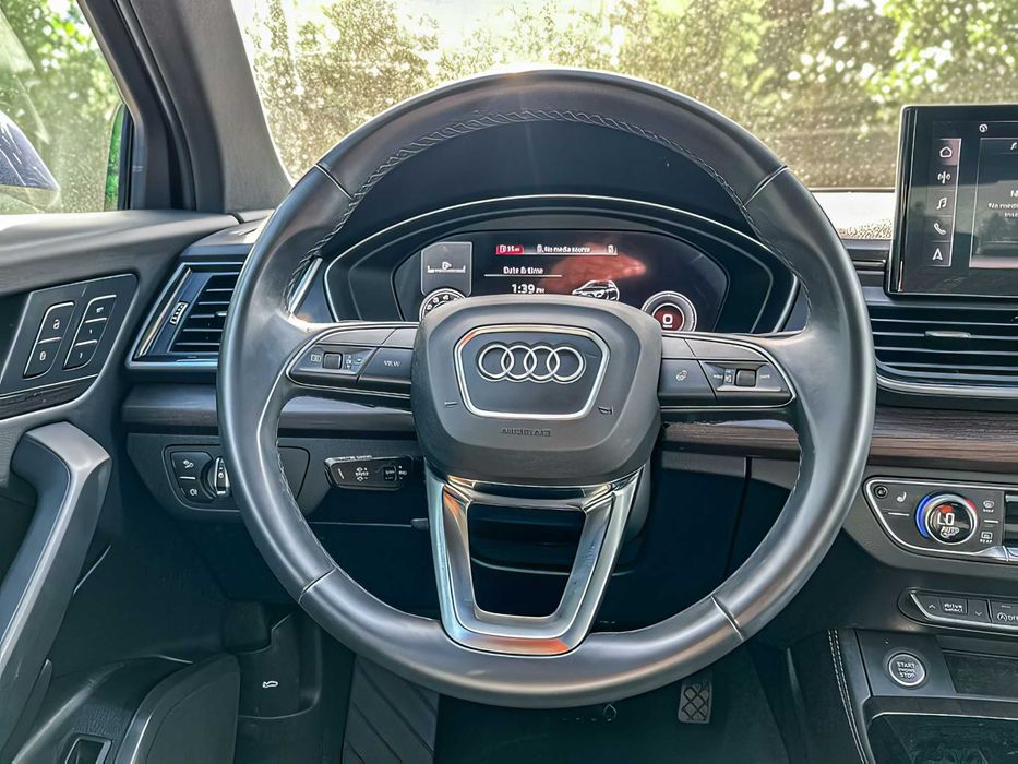 Audi Q5      2022