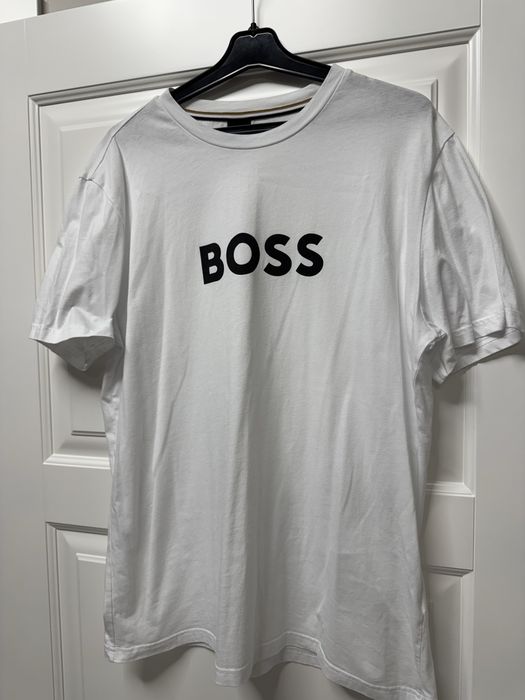 Продам футболку Boss