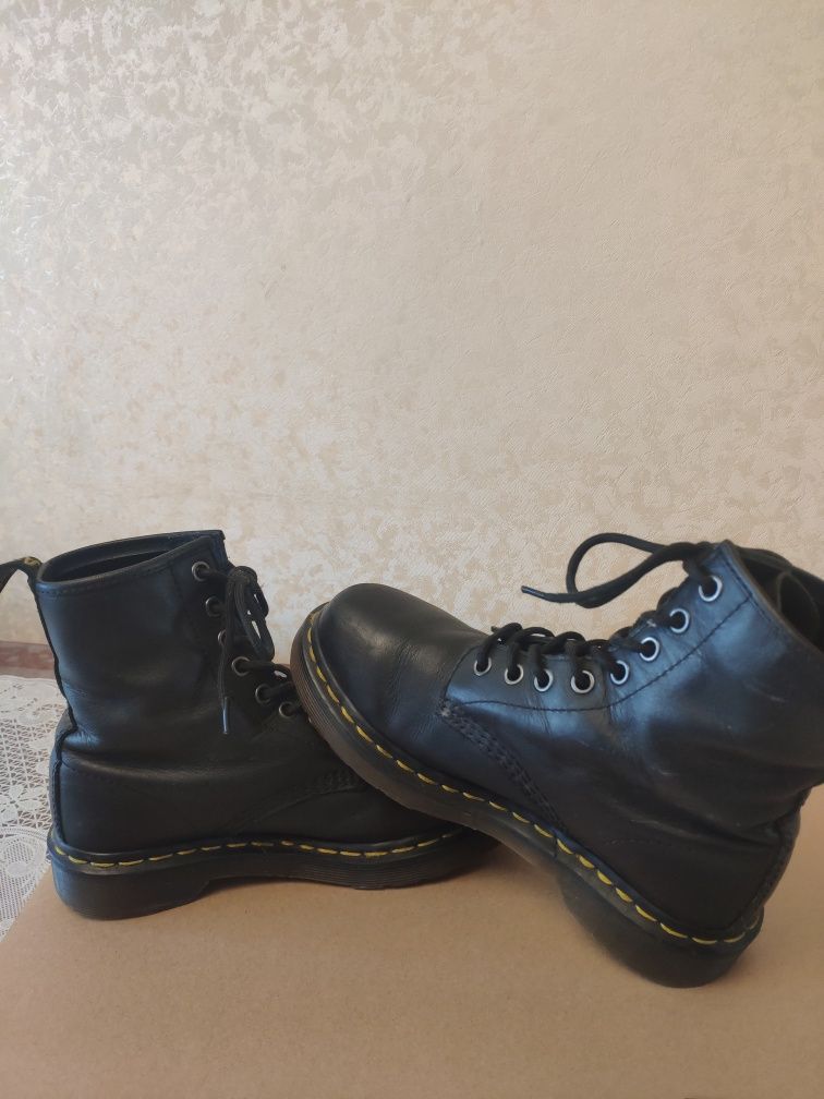 Dr. Martens черевики