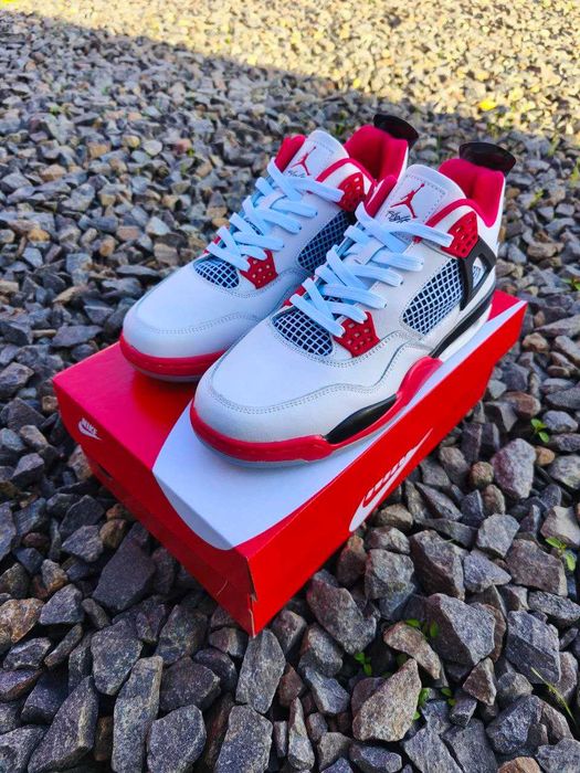 Кросівки Nike Jordan 4 Retro чоловічі демісезонні 41-46