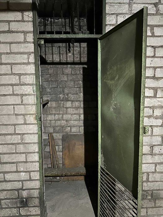 Гараж-стоянка  Північний, Коновальця   1700  у.о.