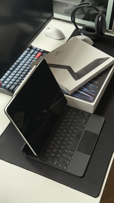 IPad Pro m2 12.9 + Apple Magic Keyboard + Pencil