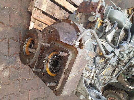 ładowarka Liebherr L 654 głowica miska olejowa tłok korbowód pompa