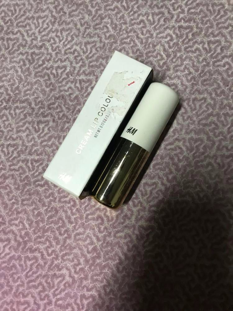 Batons vermelhos Claire's / H&M (novos) desde...