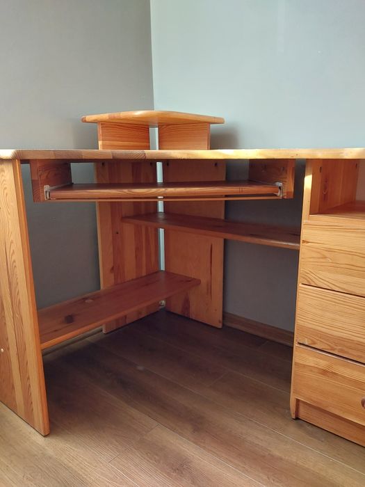 Biurko narożne sosnowe