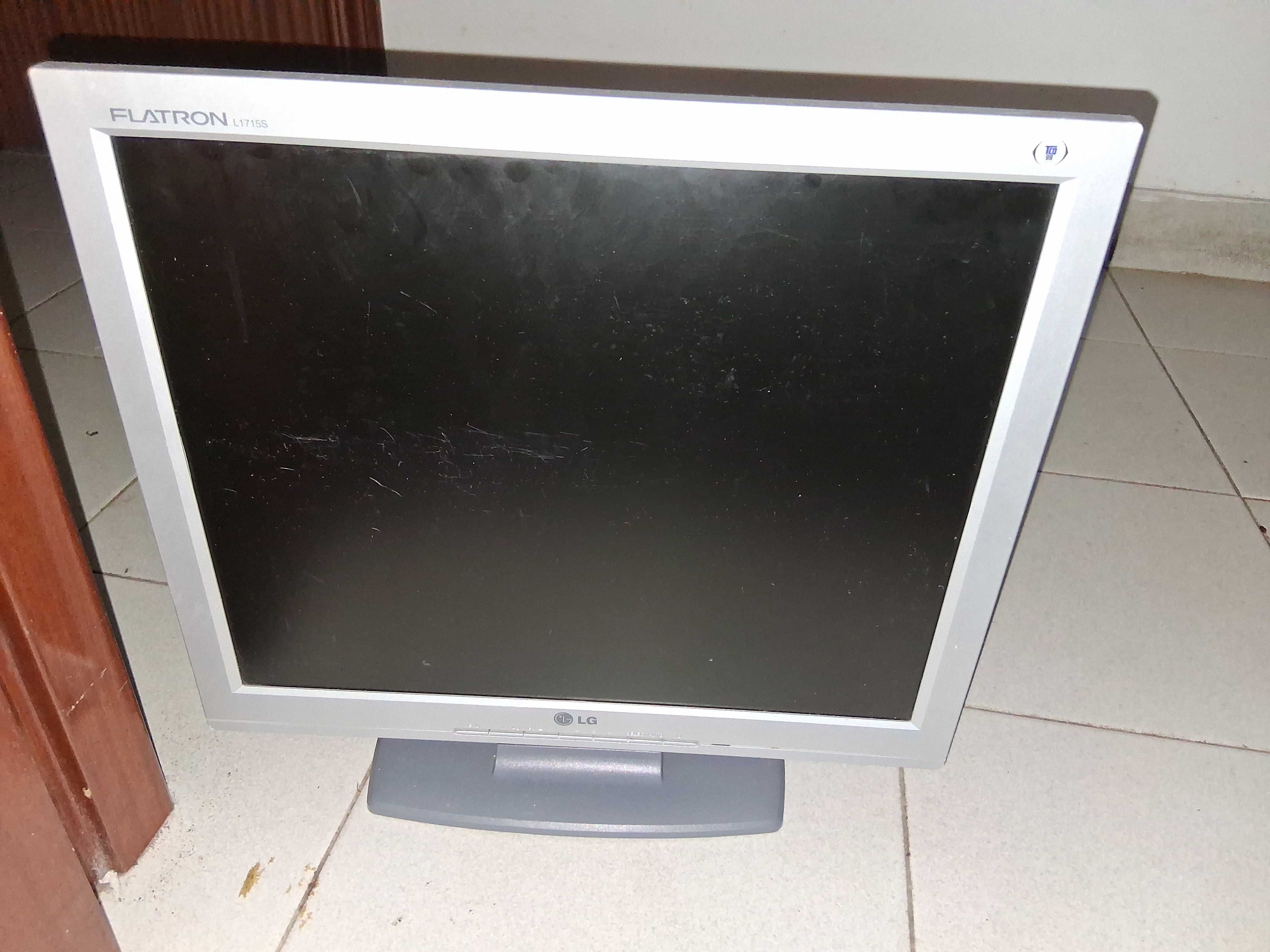 Monitor LG vga a funcionar