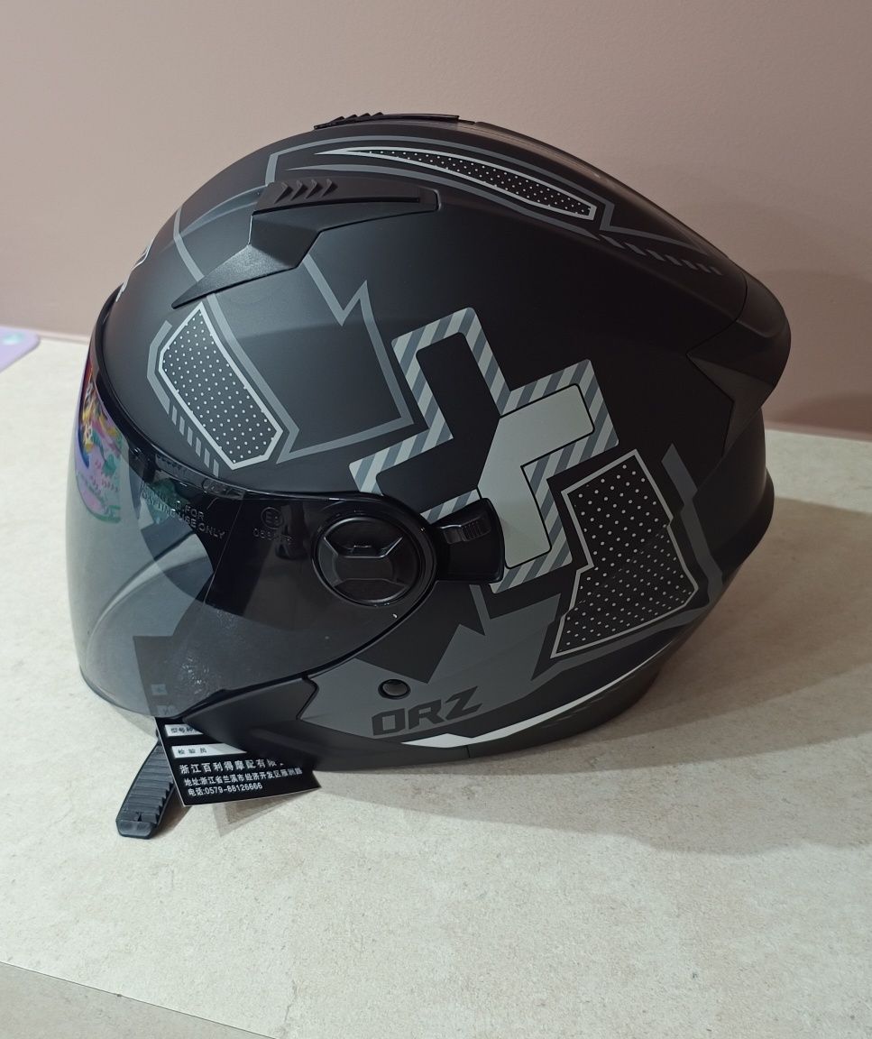 Kask motocyklowy Qrz Rozmiar 60-61cm