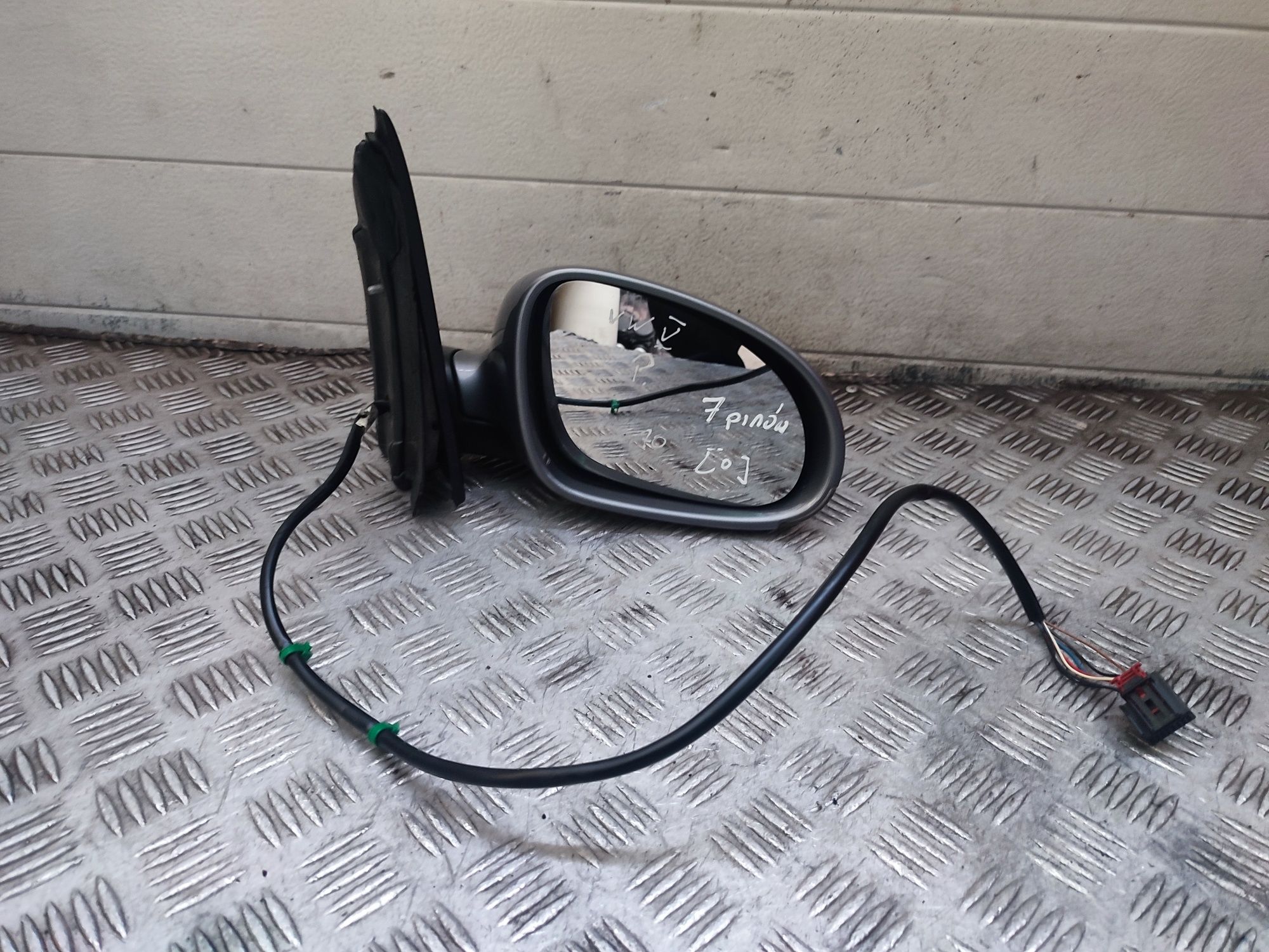 Volkswagen Golf V lusterko prawe zewnętrzne elektryczne