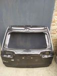 Toyota RAV4 18- Кришка багажника  LD0245 670050R370
