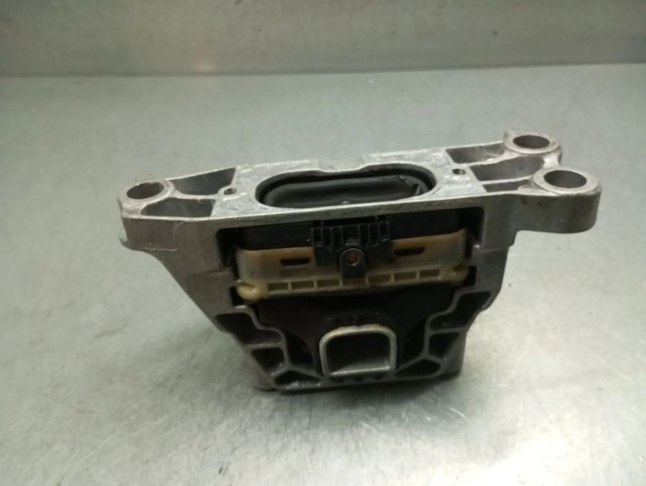 Apoio do motor RENAULT Master IV (F8__)