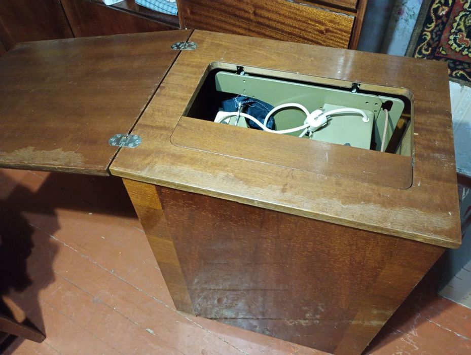 Швейна машинка Veritas