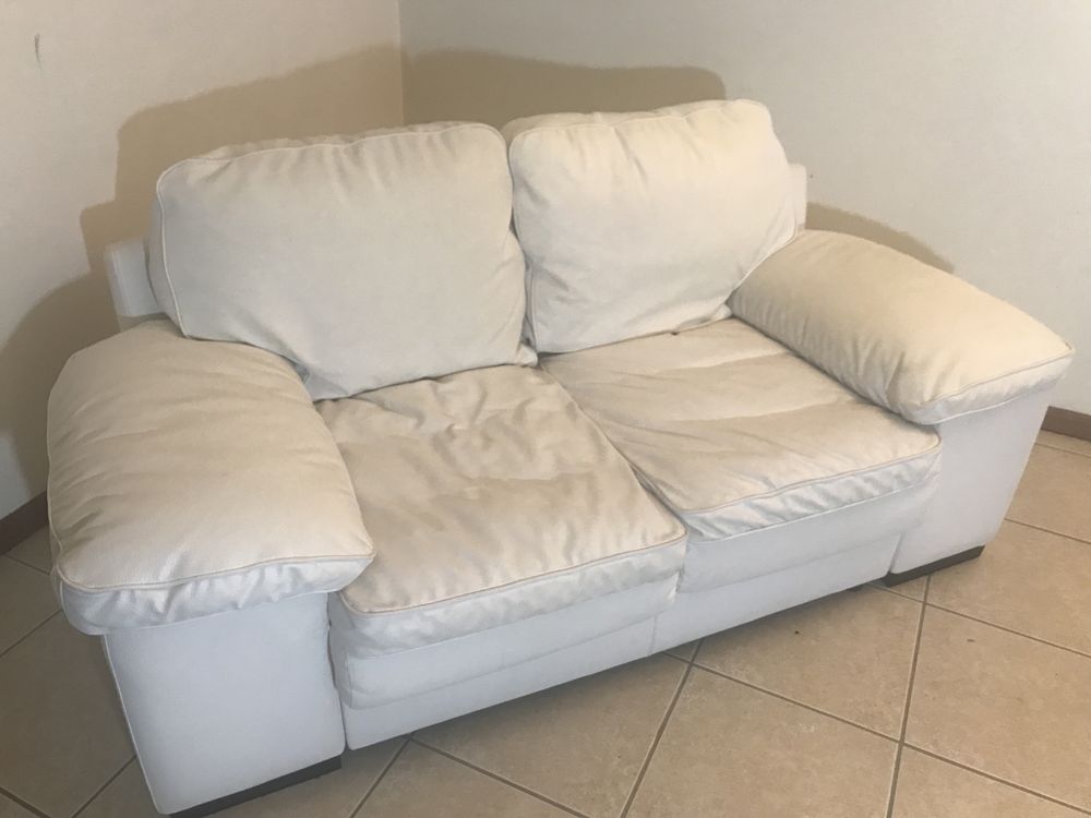 Sofa em pele 2 lugares branco