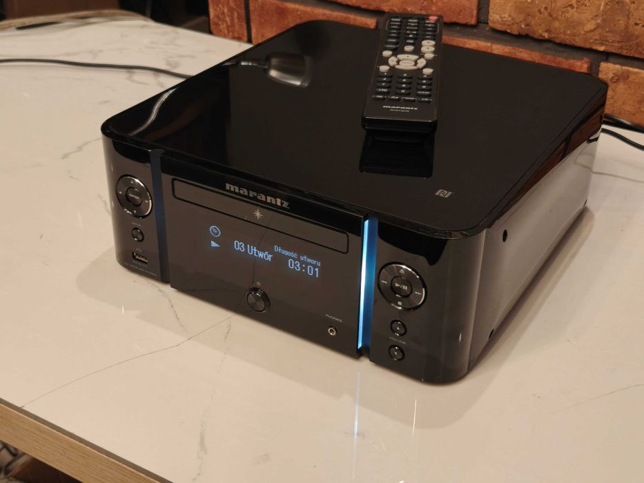 Amplituner, odtwarzacz sieciowy Marantz M-CR611 Spotify Bluetooth