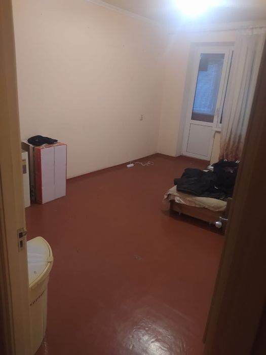 Сдаётся комната в двухкомнатной