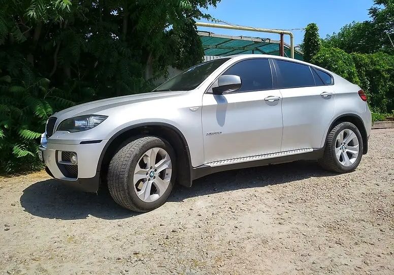 BMW X6 3,0 бензин 2014