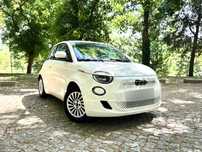 Fiat 500e Action