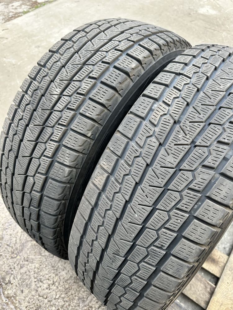 Шини 225 60 18 100Q Yokohama Ice Guard G075 пара